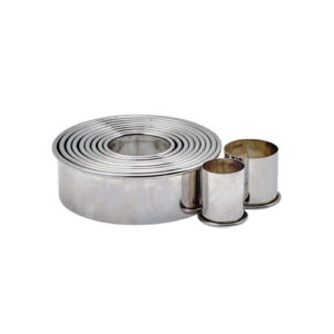 Winco CST-2 11-Piece Round Plain Stainless Steel Cookie Cutter Set
